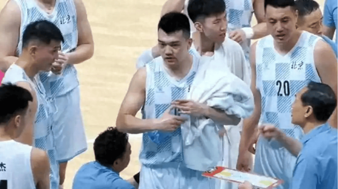 包含顶级内线制霸全场，率队赢得比赛的词条