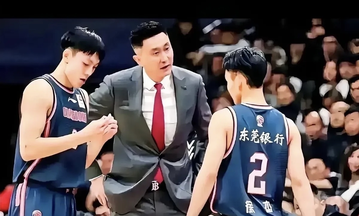 芬蒂诺胜负掷金，险胜成功出线