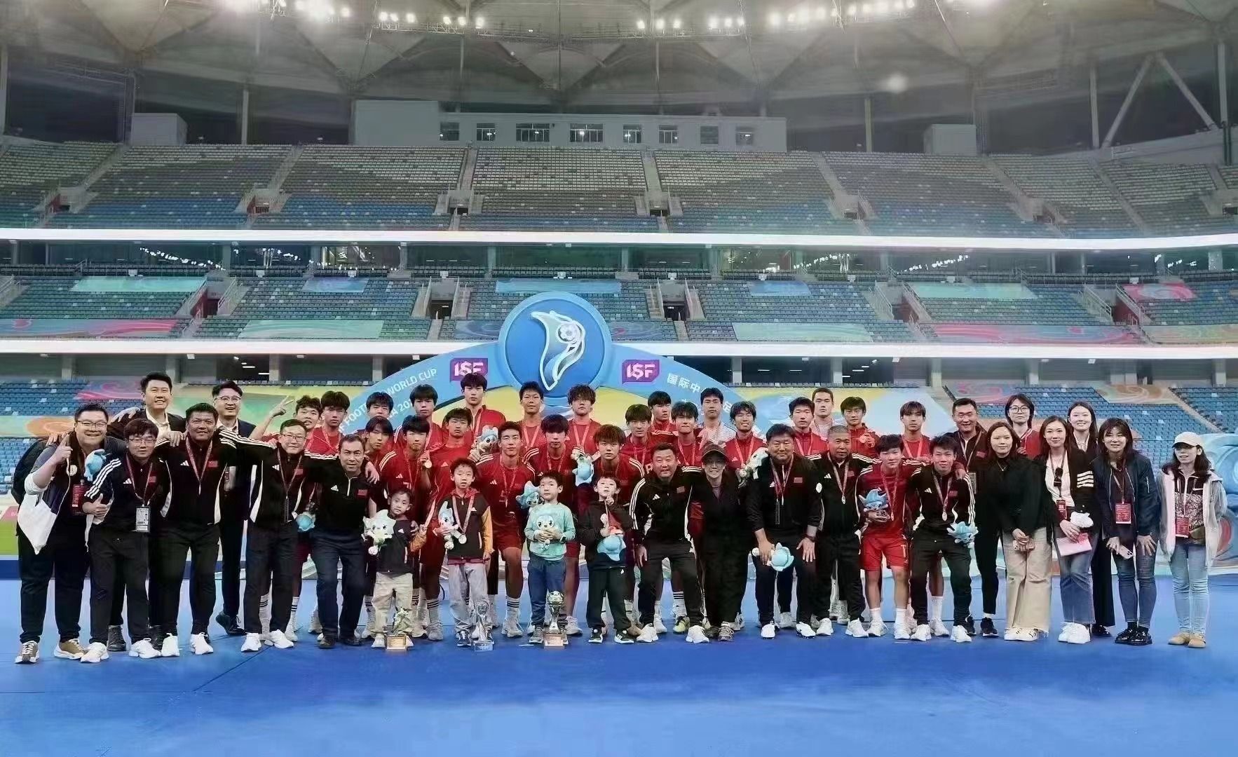中国队在国际足球赛事中夺冠夺冠的简单介绍