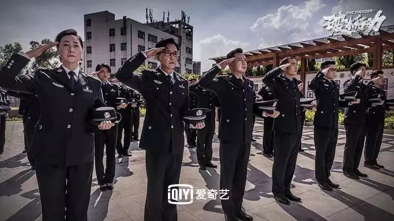 奇兵突起破冰，众将火拼战场