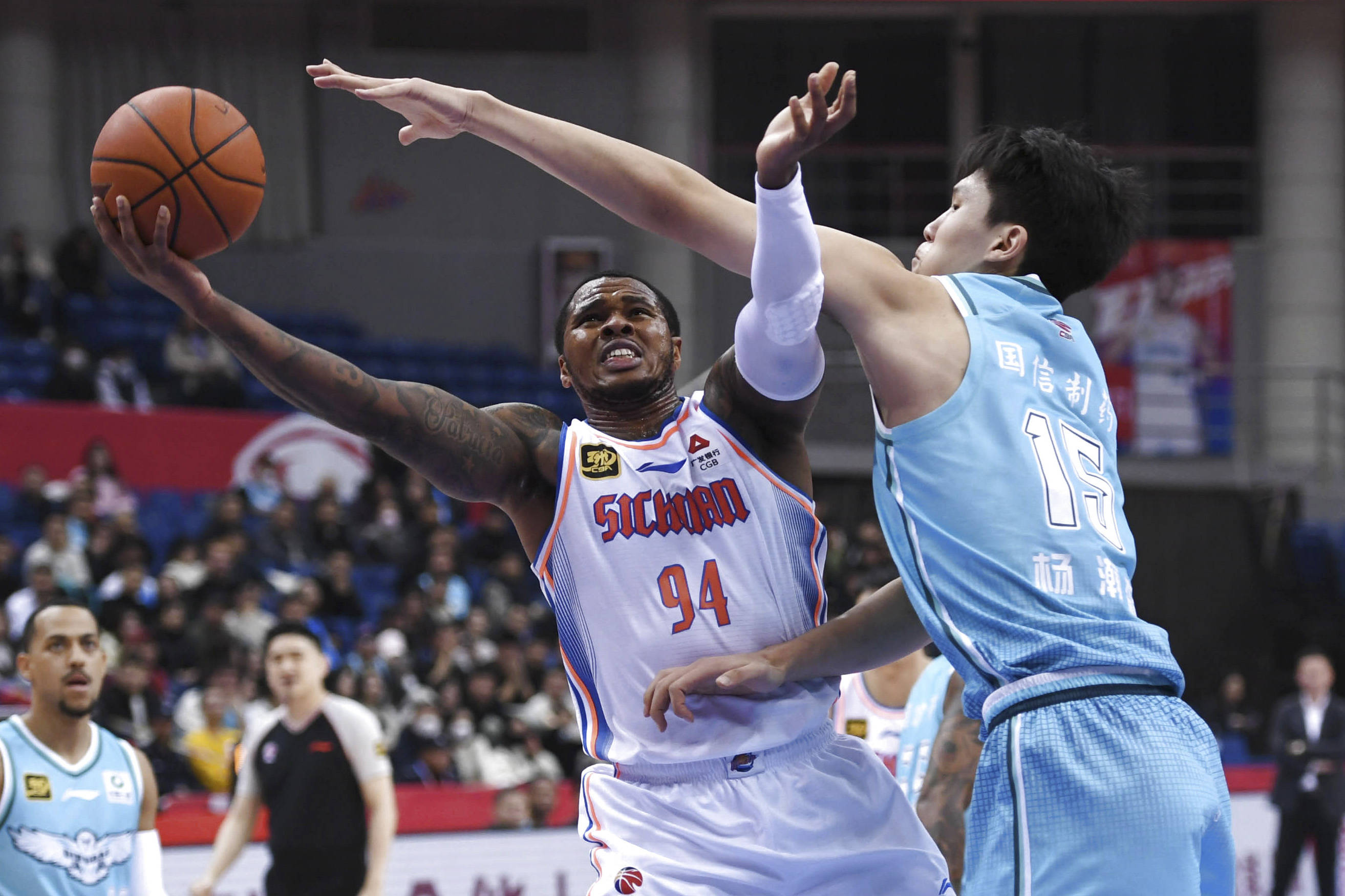 西班牙篮球明星成功转会NBA，成为球队新希望