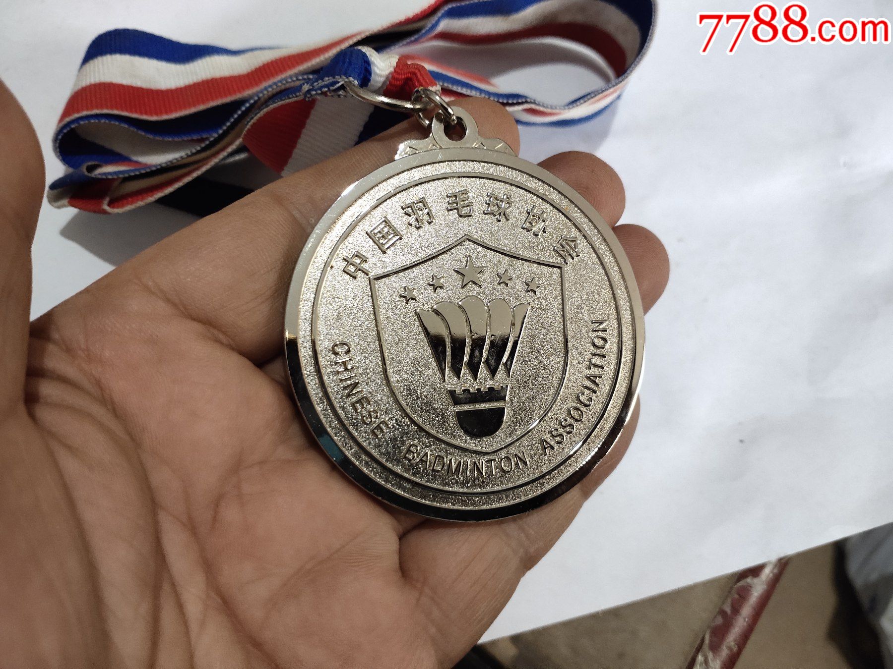 瑞士羽毛球队实力强劲，斩获多面奖牌