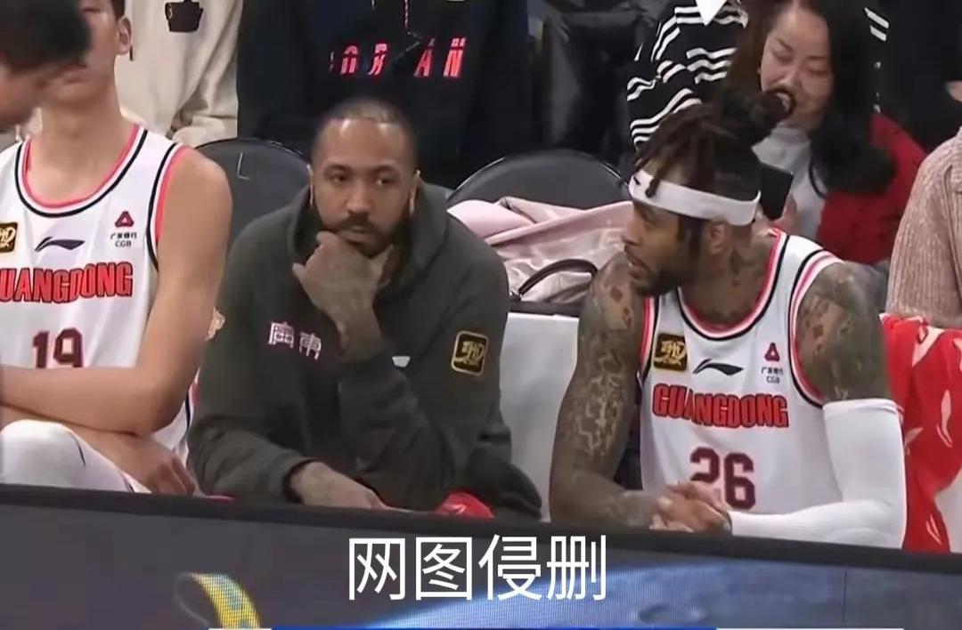 佛罗伦萨遭到惨败，需要全队反思