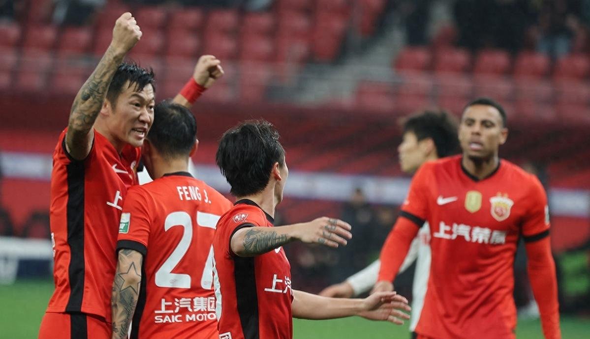 中超联赛决战一触即发,球队士气高涨的简单介绍 中超联赛决战一触即发,球队士气高涨的简单介绍