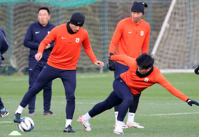 备战热身赛！球队集训拉练，备战下一场比赛