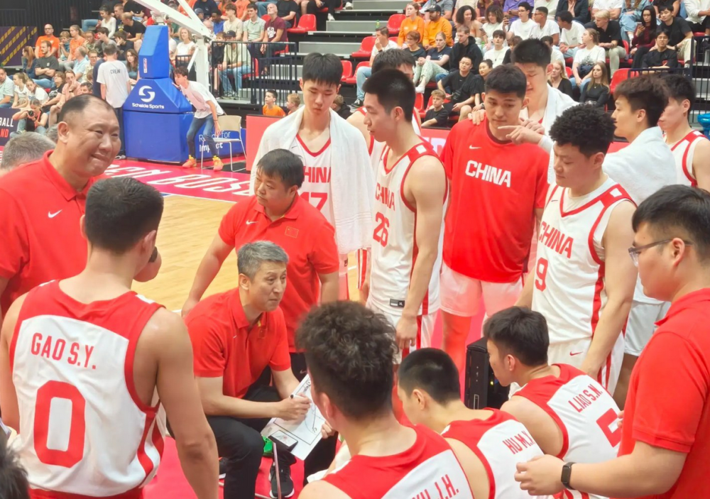 备战热身赛！球队集训拉练，备战下一场比赛