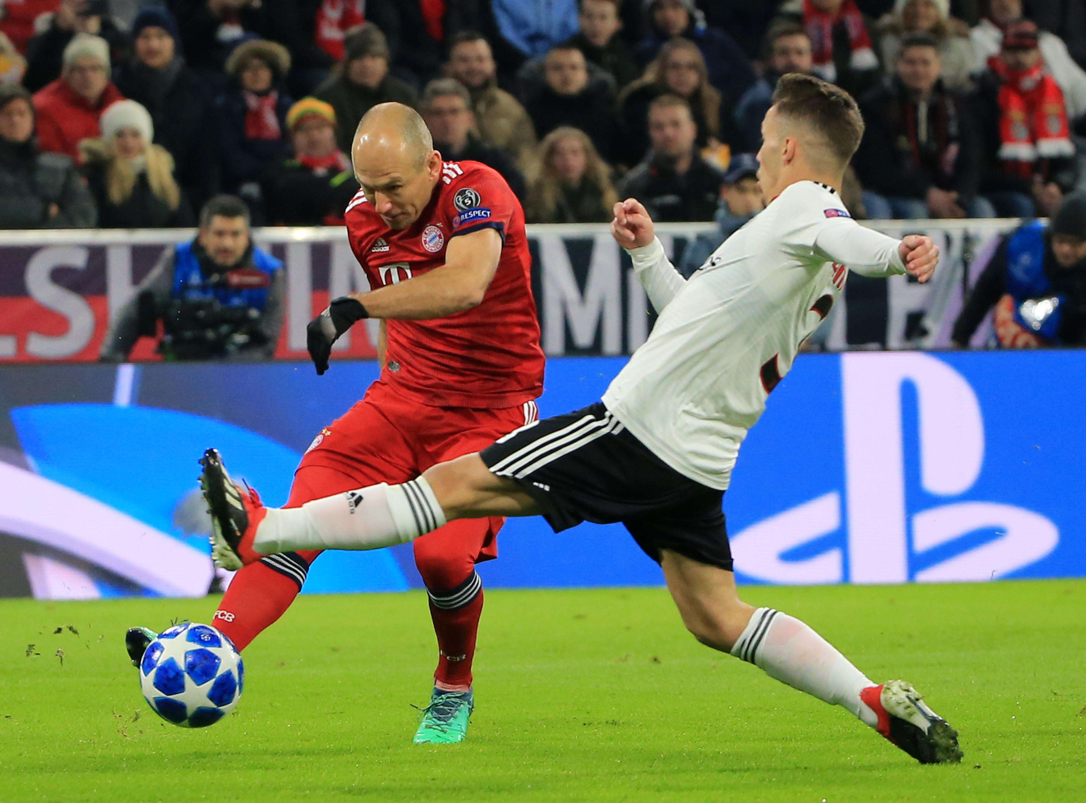 国际足球比赛荷兰队遭遇惨败