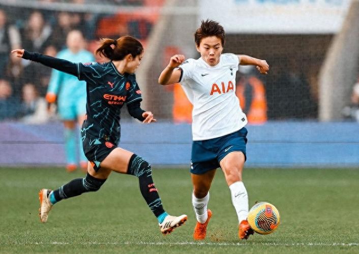 热刺中场组织能力受质疑,需寻求改进 热刺中场组织能力受质疑,需寻求改进