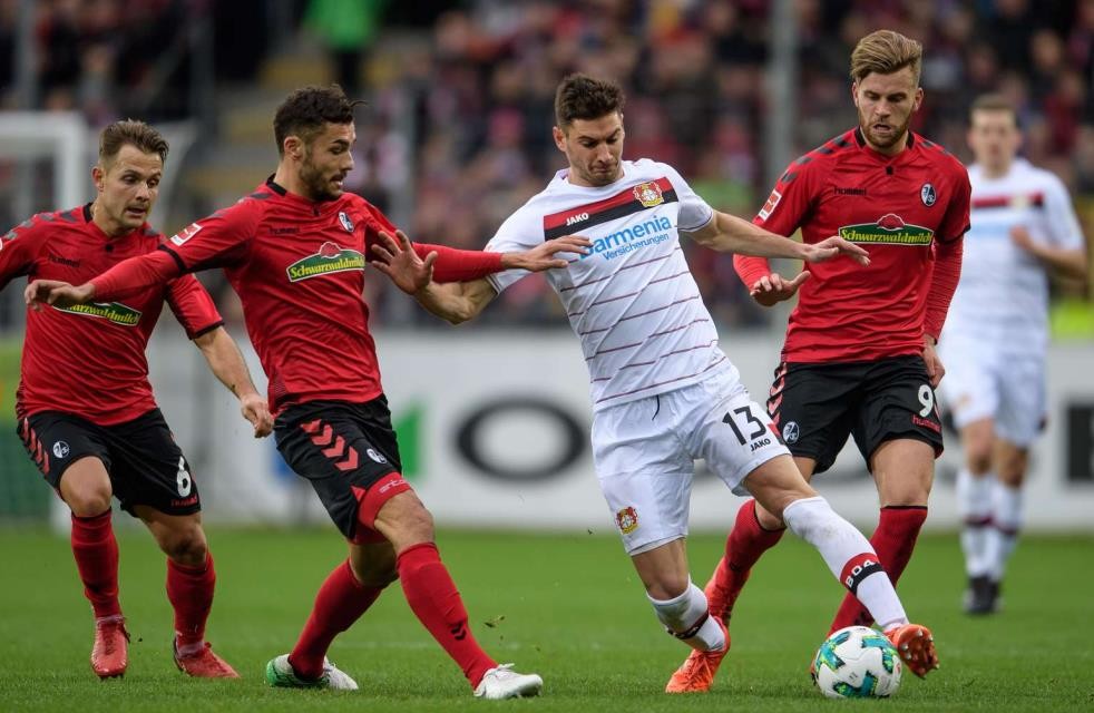 法兰克福客场逆转云达不莱梅,坚守欧战席位第5位 法兰克福客场逆转云达不莱梅,坚守欧战席位第5位