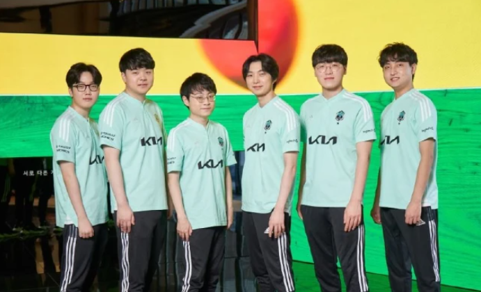 关于GEN碾压MAD,Canyon完成史诗逆转焦点之战半决赛,让粉丝疯狂欢呼的信息 关于GEN碾压MAD,Canyon完成史诗逆转焦点之战半决赛,让粉丝疯狂欢呼的信息